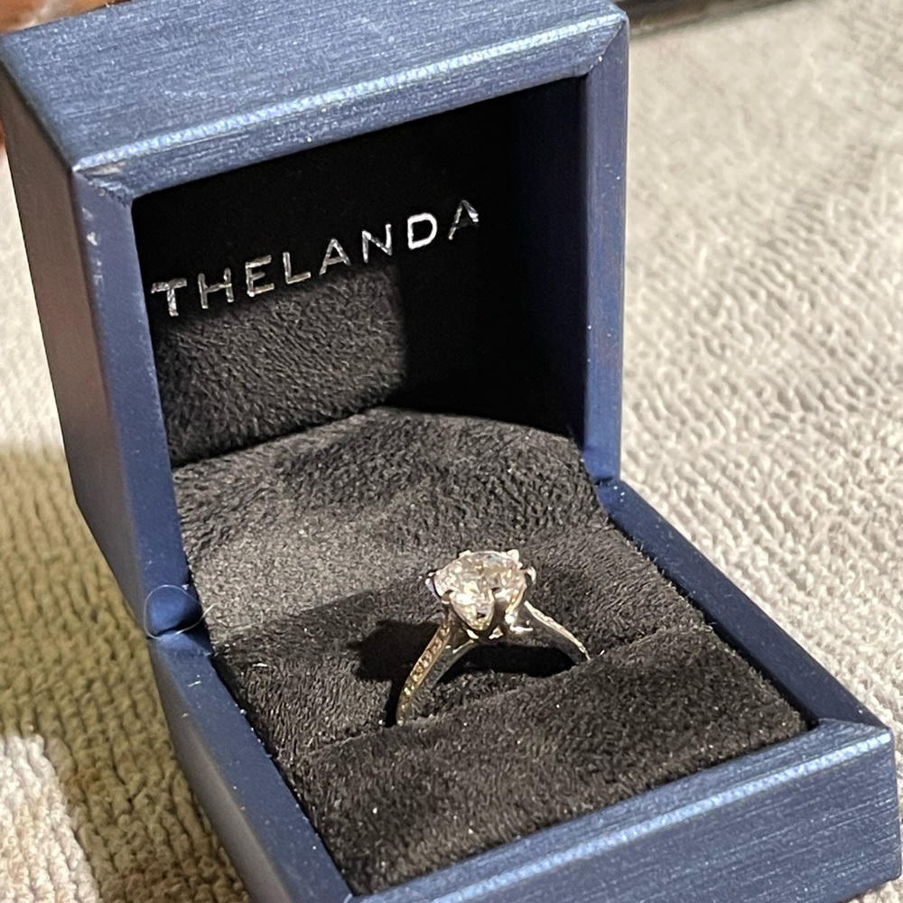 Perfect condition 💍 - Picture 6 of 9